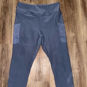 Gray/Blue Capri Athletic Leggings